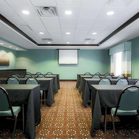 Hampton Inn & Suites Wheeling - The Highlands Triadelphia Bagian luar foto