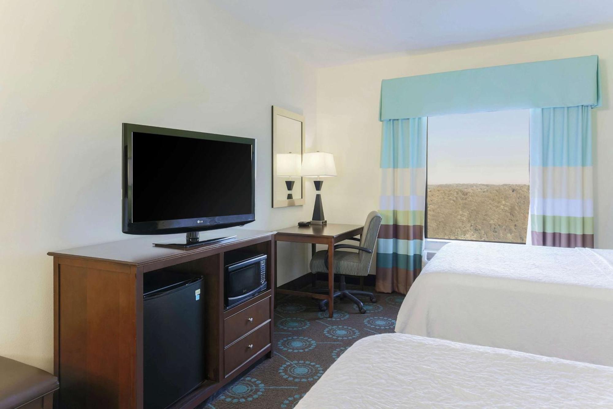 Hampton Inn & Suites Wheeling - The Highlands Triadelphia Bagian luar foto