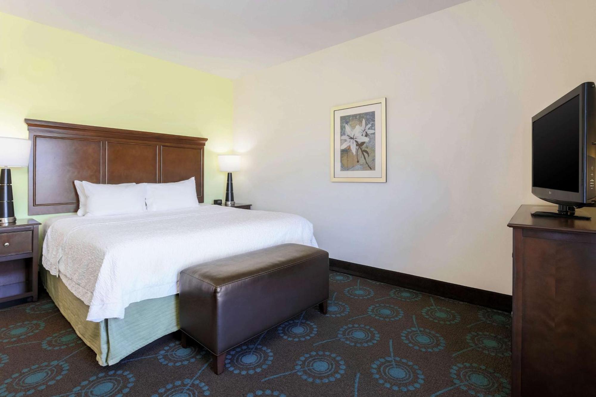 Hampton Inn & Suites Wheeling - The Highlands Triadelphia Bagian luar foto
