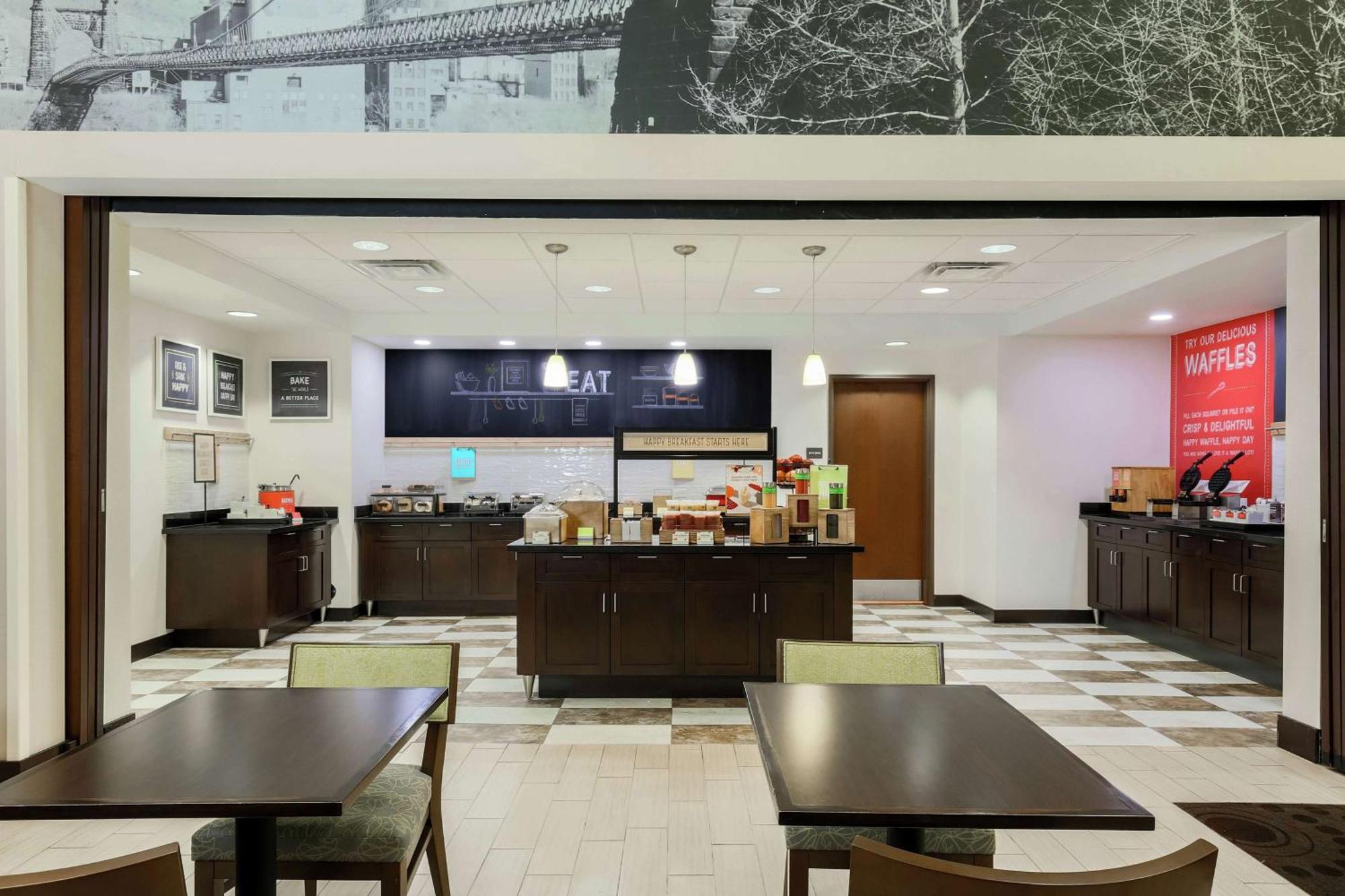 Hampton Inn & Suites Wheeling - The Highlands Triadelphia Bagian luar foto